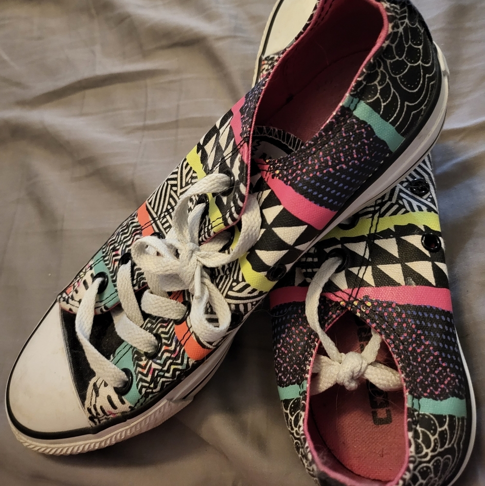 Converse